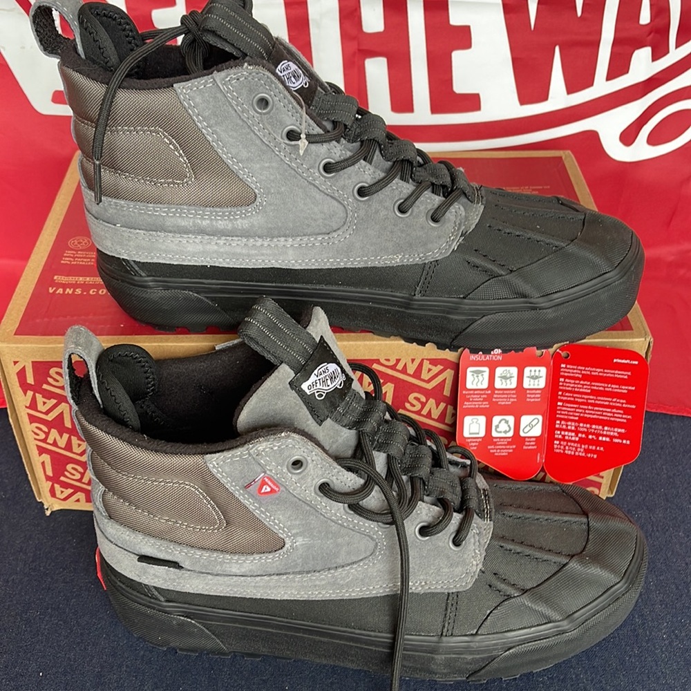 Vans Men’s Sk8-Hi Del Pat
Pewter/Black
VN0A5JMNPBQ
 boots - Picture 2 of 16